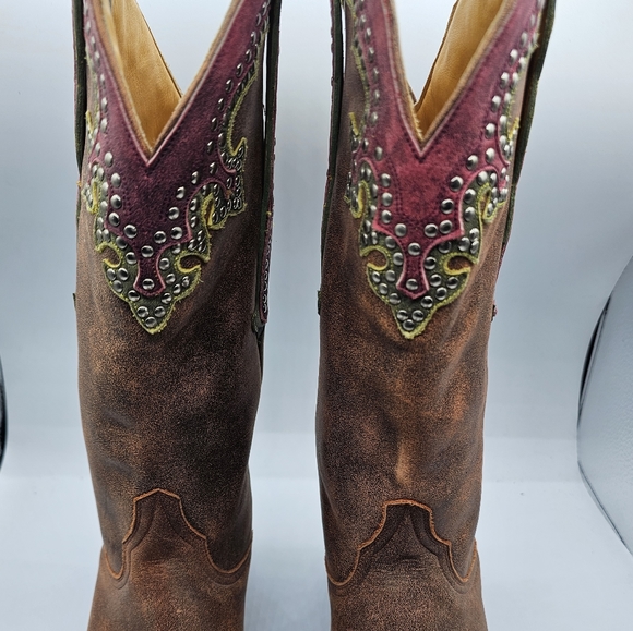 Old Gringo Taka Studded Western Boots - Picture 4 of 16
